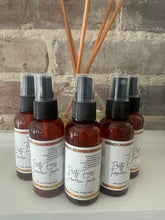 Load image into Gallery viewer, Pretty Faces Turmeric Toner