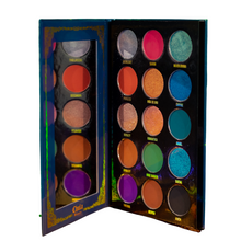 Load image into Gallery viewer, Divina Eyeshadow Palette
